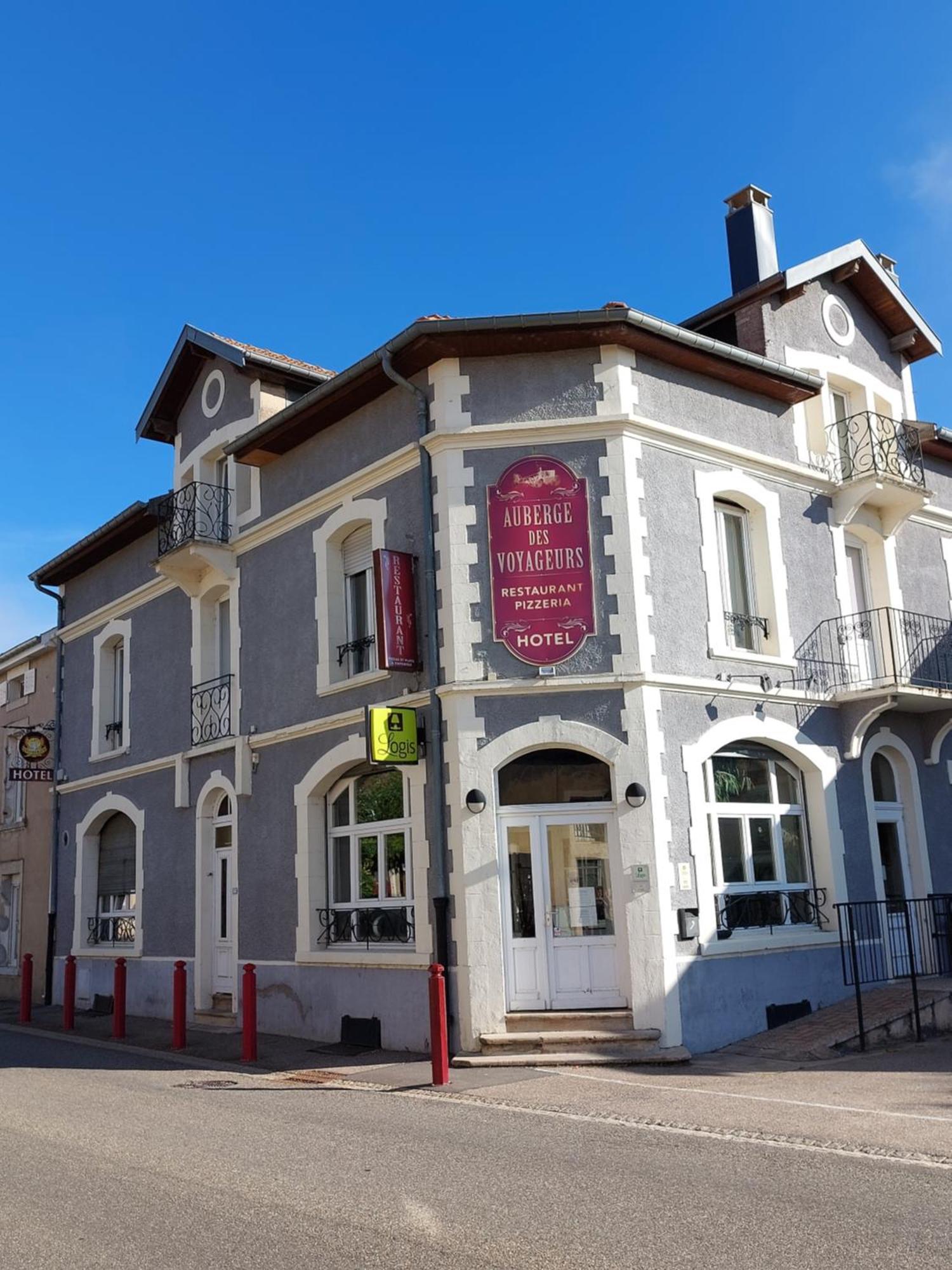 Logis Auberge Des Voyageurs Vandieres  Exteriör bild